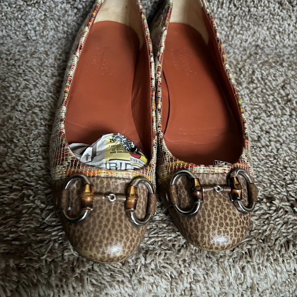 Gucci Women's Straw Raffia Style Woven Leather Trim Multicolor Flats. - Picture 6 of 15